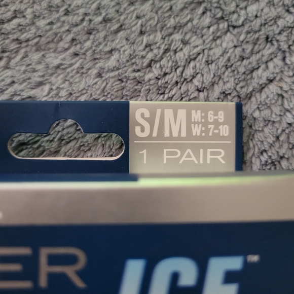 Copper Fit ICE Menthol Infused Compression SocksSmall/Medium - Picture 6 of 9